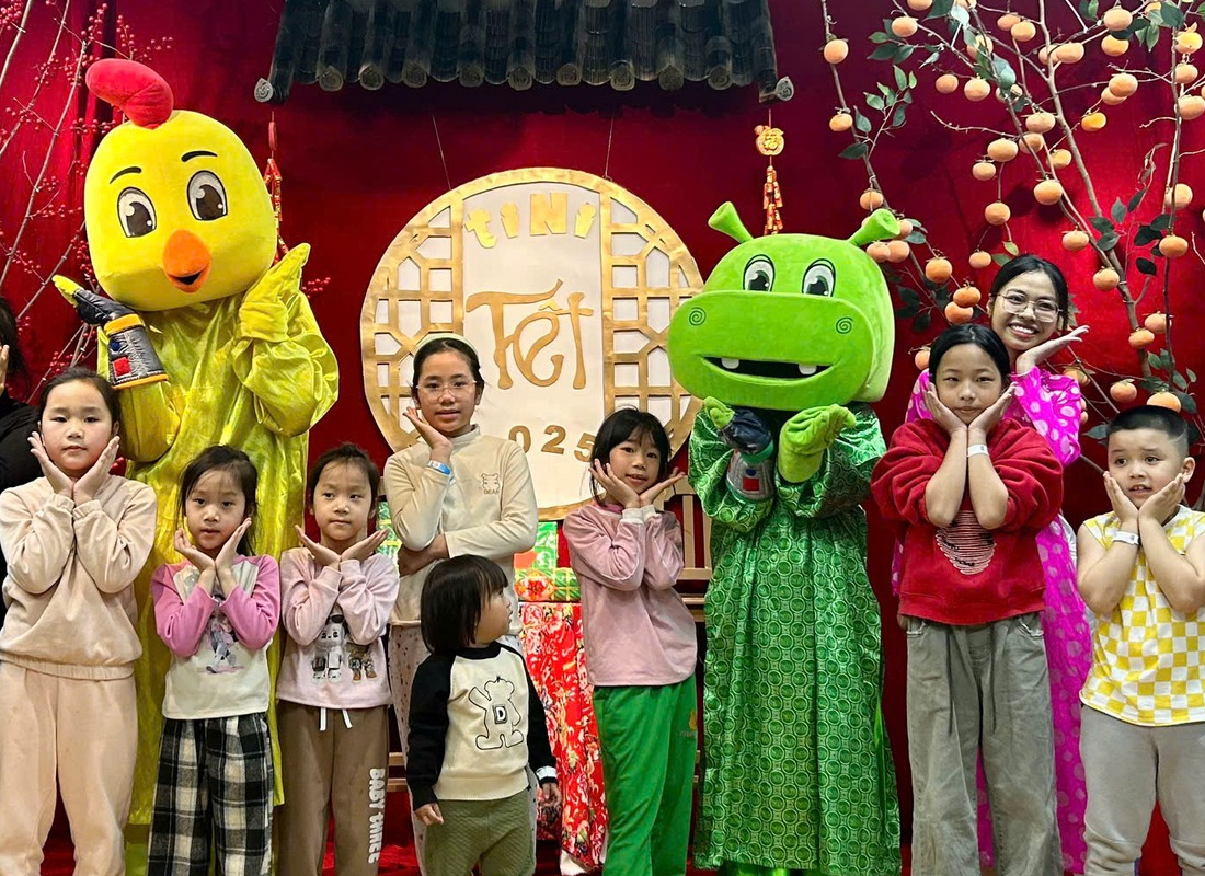 tiNiWorld Aeon Bình Tân