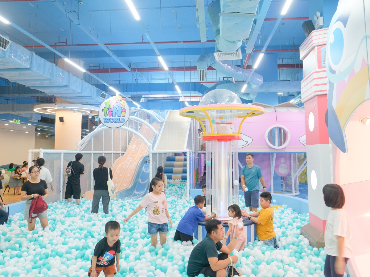 tiNiWorld Giga Mall