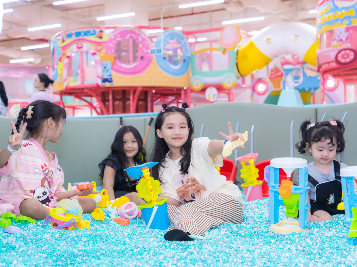 khu vui chơi tiniworld aeon huế - hồ hạt sứ 1