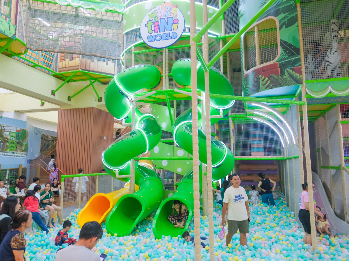 tiNiWorld Estella